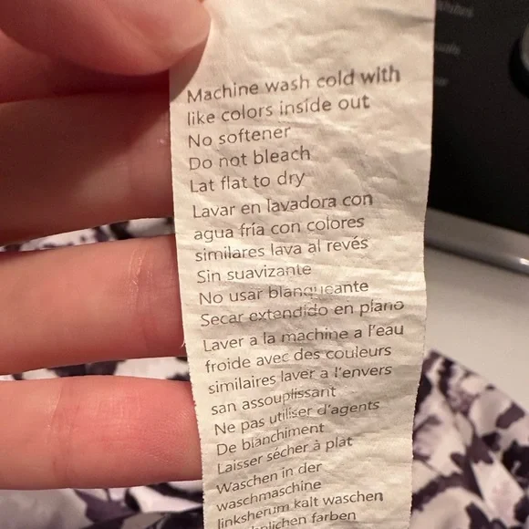 Fabletics - Picture 1 of 7